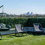 Vue Exceptionnelle Et Confort Contemporain