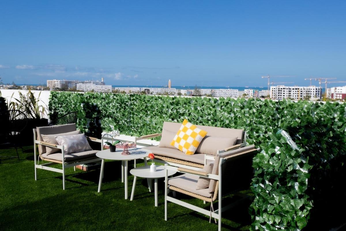 Vue Exceptionnelle Et Confort Contemporain Apartment
