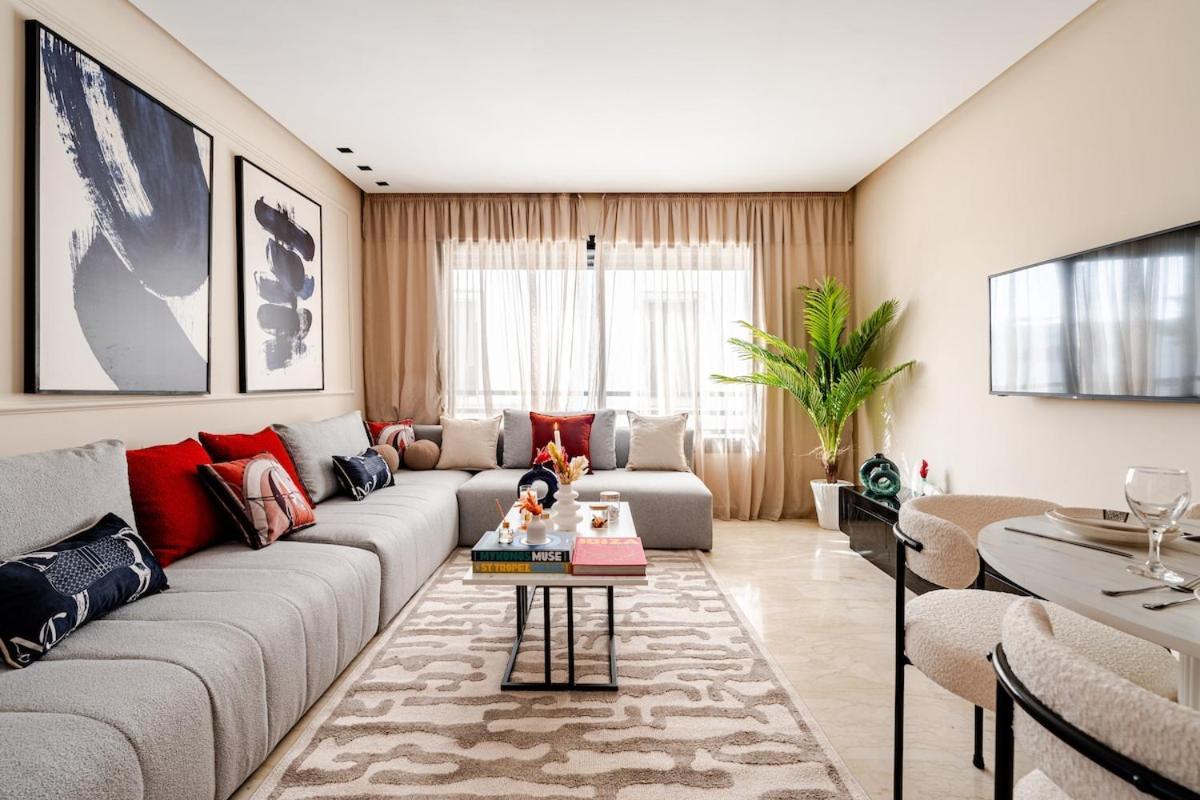 Vue Exceptionnelle Et Confort Contemporain *